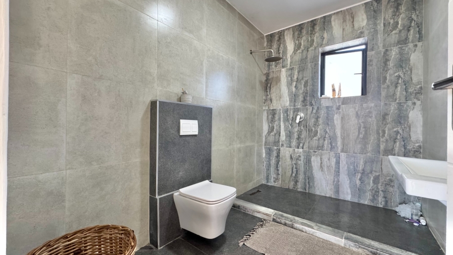 3 Bedroom Property for Sale in Firlands Western Cape